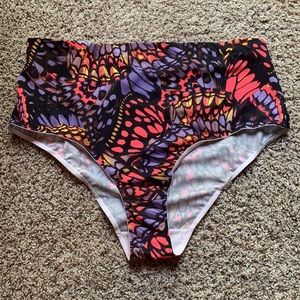 Fabletics “yitty” brand Mesh Me Smoothing High Waist Brief size 3x